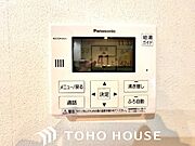 寒い日に予め浴室を暖めておく事によって、ヒートショックを防ぎます。夏の暑い日には涼風で浴室を快適に保ちます。洗濯物の乾燥機としてもお使いになって頂けますので、雨の日のお洗濯物も安心ですね。