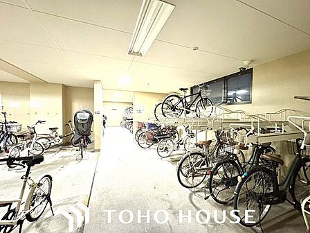 自転車好きも安心、駐輪場付の物件です。通勤・通学・お買い物などにも便利です。