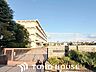 周辺：宝塚市立高司小学校 徒歩7分。 520m