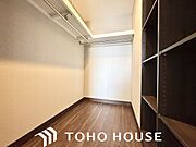 各部屋に必要な量の収納があるか、高さ・奥行きは適度で、活用しやすいものになっているか。 “量”だけでなく、”位置”によっても変わる「収納力」を子どもの成長も加味して確認しよう。