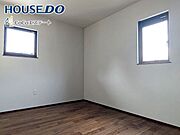 □■洋室■□6帖の洋室です♪光が取り込みやすい2面採光のお部屋です。日当たり・風通し良好です♪