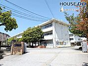 春日市立須玖小学校 260m