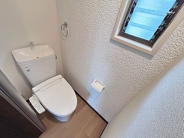 トイレを拡大表示