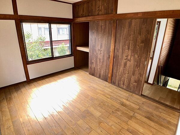 洋室を拡大表示