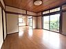洋室：【洋室】大きい窓から自然光が入ります♪