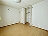 洋室：【洋室】自然光差し込むお部屋です♪