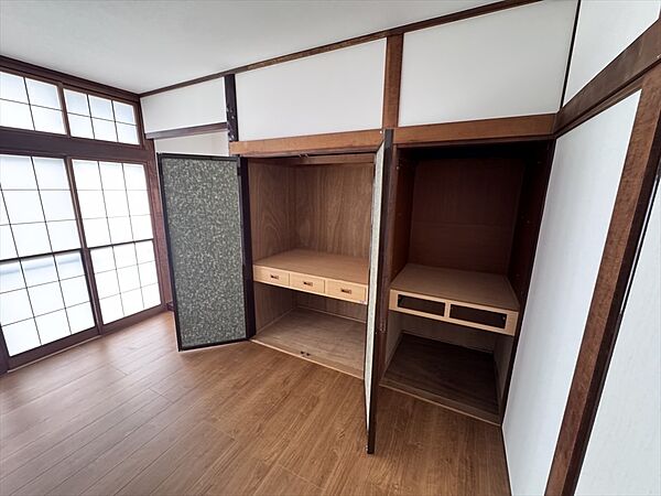 収納
