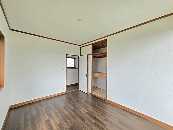 洋室を拡大表示