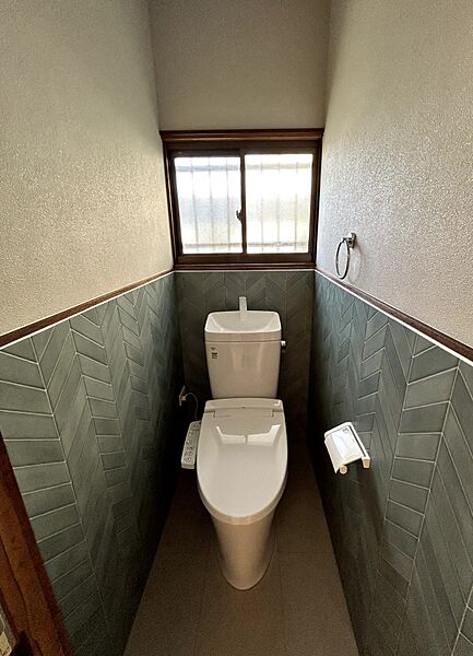 トイレを拡大表示
