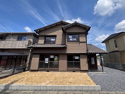 外観:リフォーム工事順調に進んでいます!(2026年8月撮影)※リフォーム中写真 外観:リフォーム工事順調に進んでいます!(2026年8月撮影)※リフォーム中写真