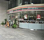 セブンイレブン 西新宿新和ビル店 668m