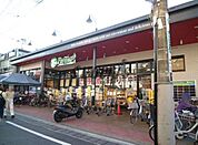 トップパルケ豪徳寺店 1221m