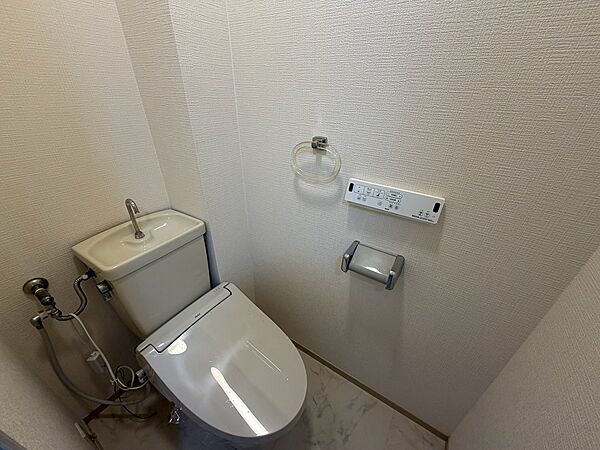 トイレを拡大表示