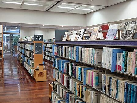 葛飾区立中央図書館