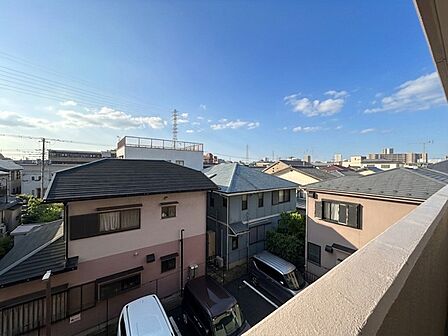 心地よい風を感じながら、青空を眺めることのできる住空間です。