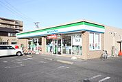 ファミリーマート　長久手武蔵塚店