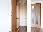 ※別号室のお写真のため現況優先