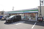 ファミリーマート　長久手蟹原店