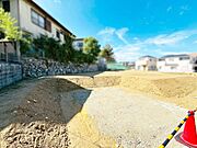 土地面積60坪以上となります。現況更地で購入後はすぐに建築計画を始めていただけます。建物の想像もしやすいです♪