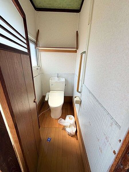 トイレを拡大表示