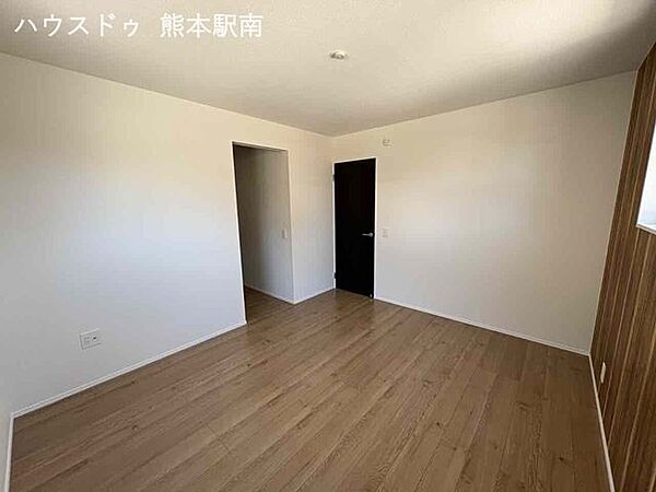 洋室を拡大表示