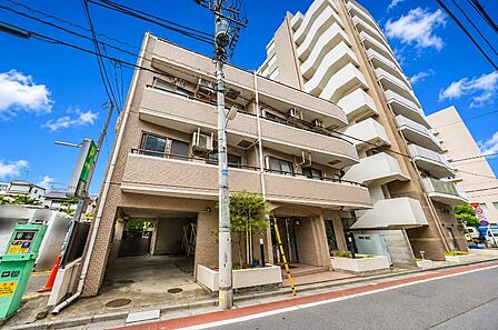 マンション外観/外壁タイル貼りのマンション