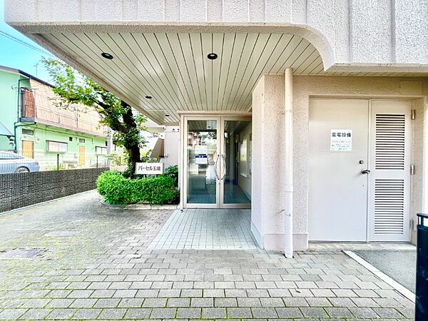 エントランスを拡大表示