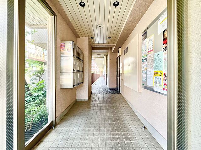 9 / 15