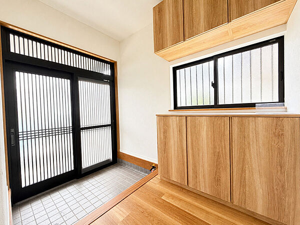 玄関を拡大表示