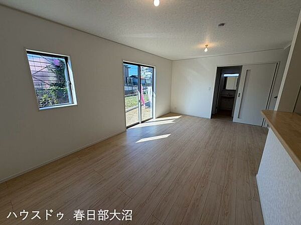 リビング/ダイニングを拡大表示