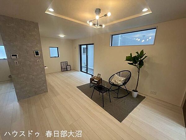 リビング/ダイニングを拡大表示