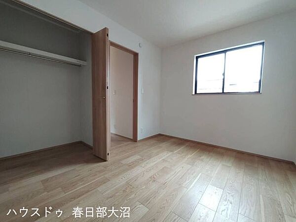 洋室を拡大表示