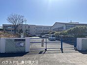 中野小学校 850m