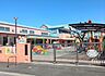 周辺：幼稚園・保育園 817m
