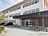 周辺：中部　中学校 2450m
