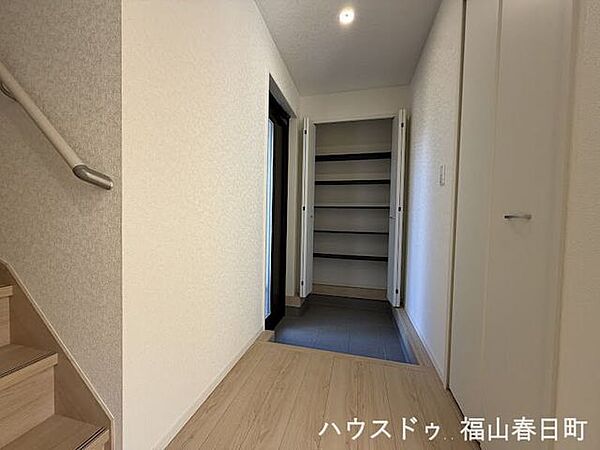 玄関を拡大表示