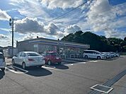 ミニストップ仙台鈎取4丁目店 徒歩15分。 1200m
