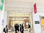 藤崎本館 徒歩11分。 810m