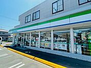 ファミリーマート名取増田店 徒歩5分。 390m