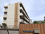 草加市高砂小学校 920m