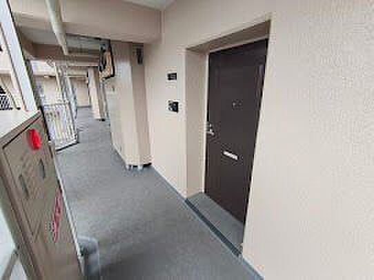 玄関を拡大表示