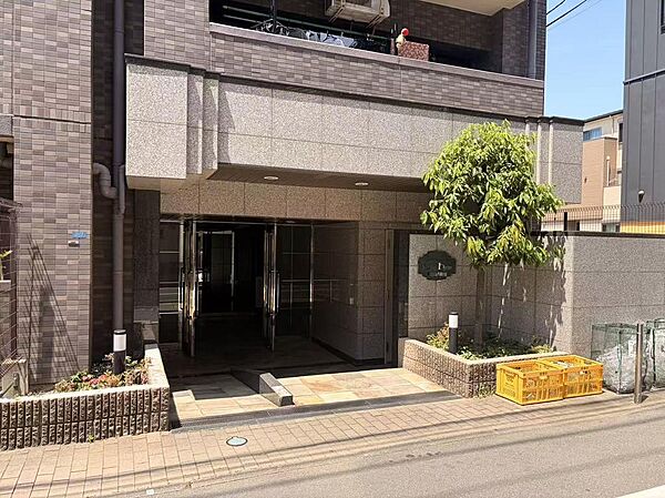 エントランスを拡大表示