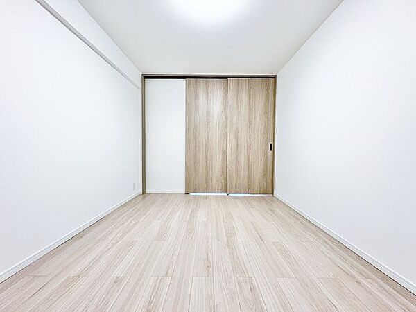 洋室を拡大表示