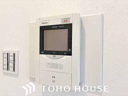 尋ねてきた人が一目瞭然でわかるので防犯上も非常に安心です。録画機能付きなので留守中もどなたが尋ねてきたのかもわかります。