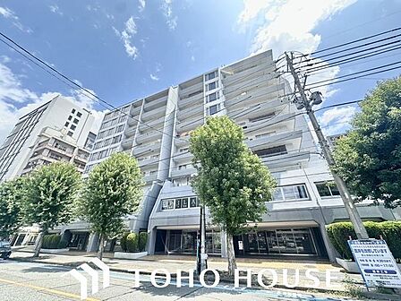 陽射しとともに、少しづつ装いを変える街の景観から、この街ならではの美しい風景とここから紡がれる物語。
