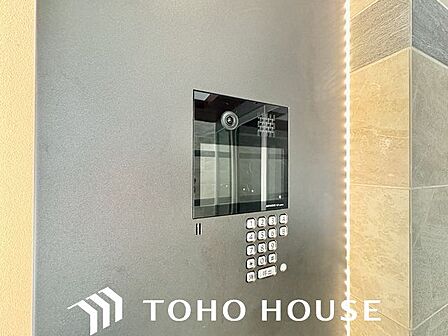 オートロック機能付で、安心のセキュリティ。毎日の暮らしを優しくサポートしてくれます。