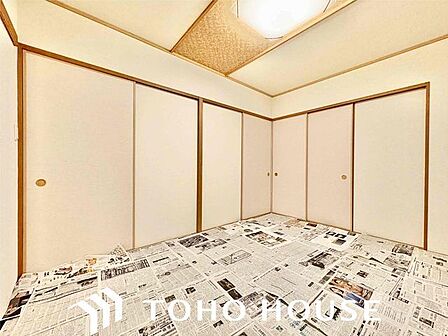 和室は心落ち着く空間。家族団らんや来客時の客間等々、多目的に活用出来る便利なスペースです。