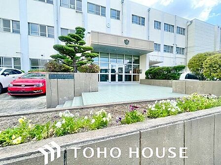 名古屋市立若葉中学校 160m