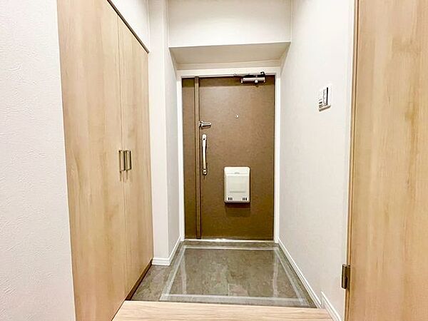 玄関を拡大表示