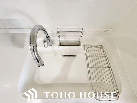 調理器具や食器類もゆったり洗えるシンクが嬉しいですね。